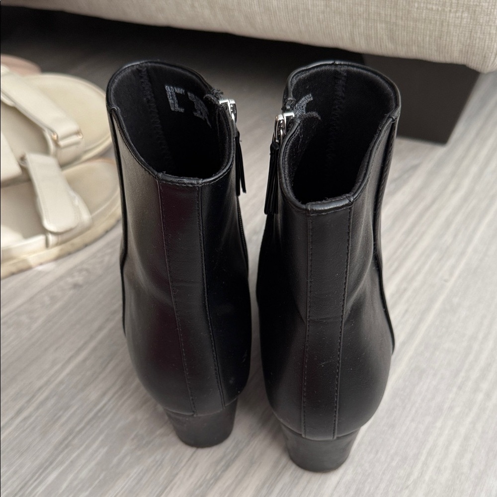 Old Navy Black Ankle Booties - Picture 4 of 7